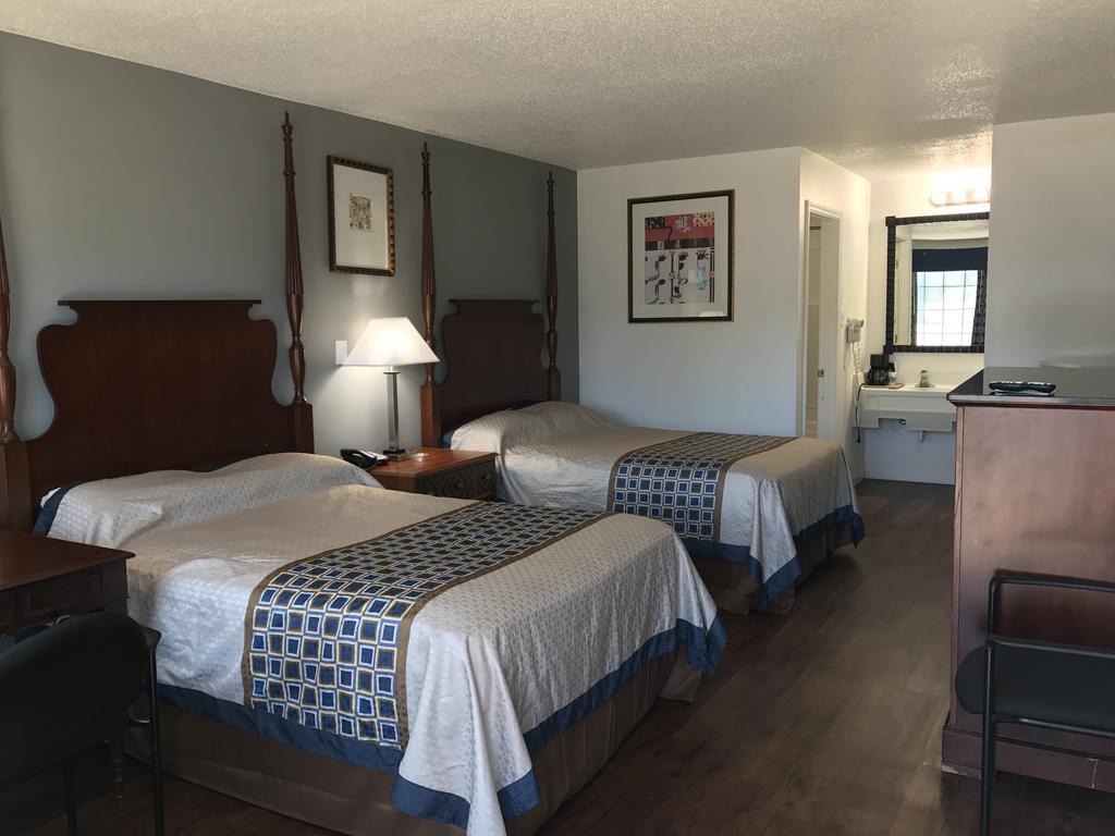 Americas Best Value Inn & Suites Russellville Exteriér fotografie