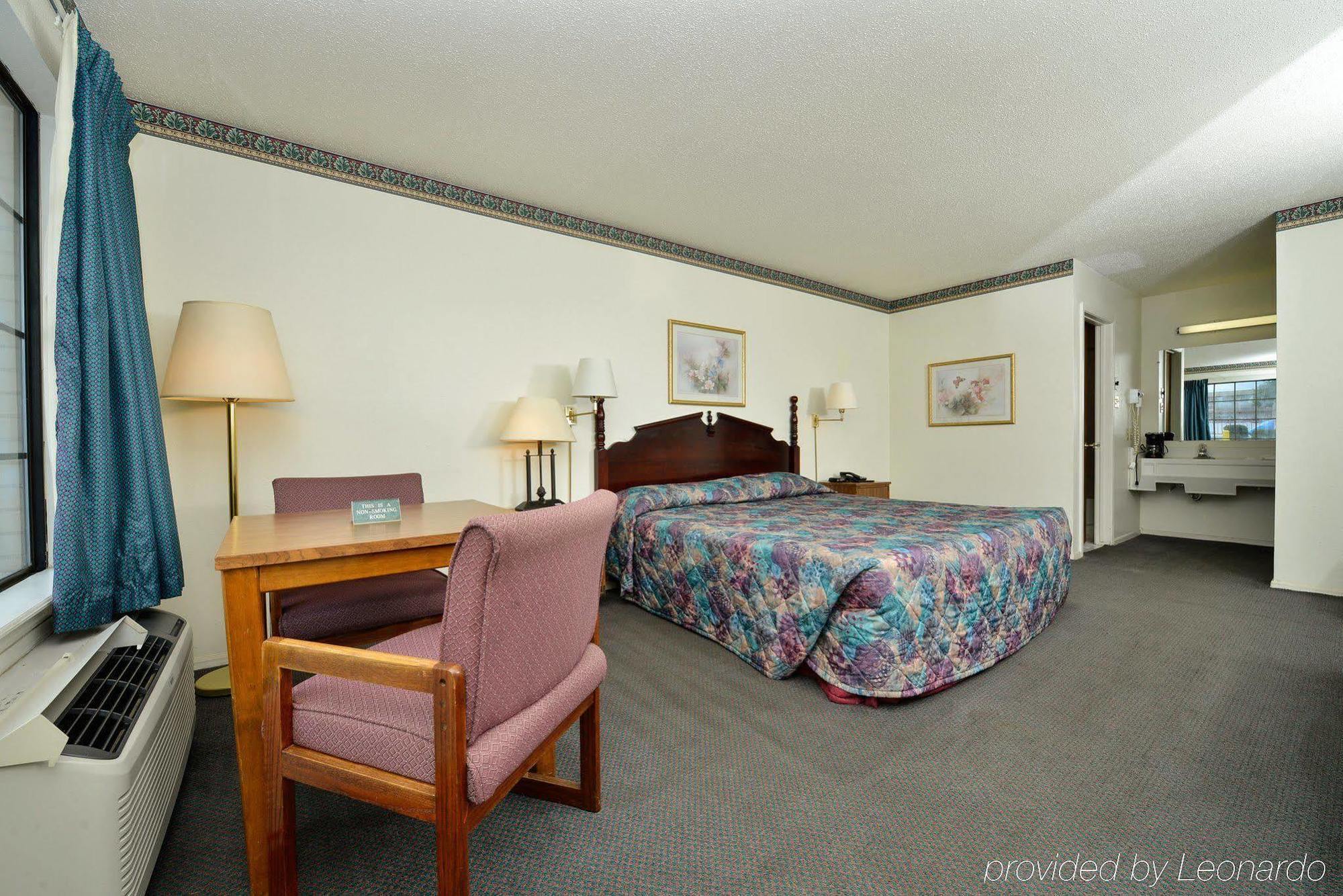 Americas Best Value Inn & Suites Russellville Exteriér fotografie