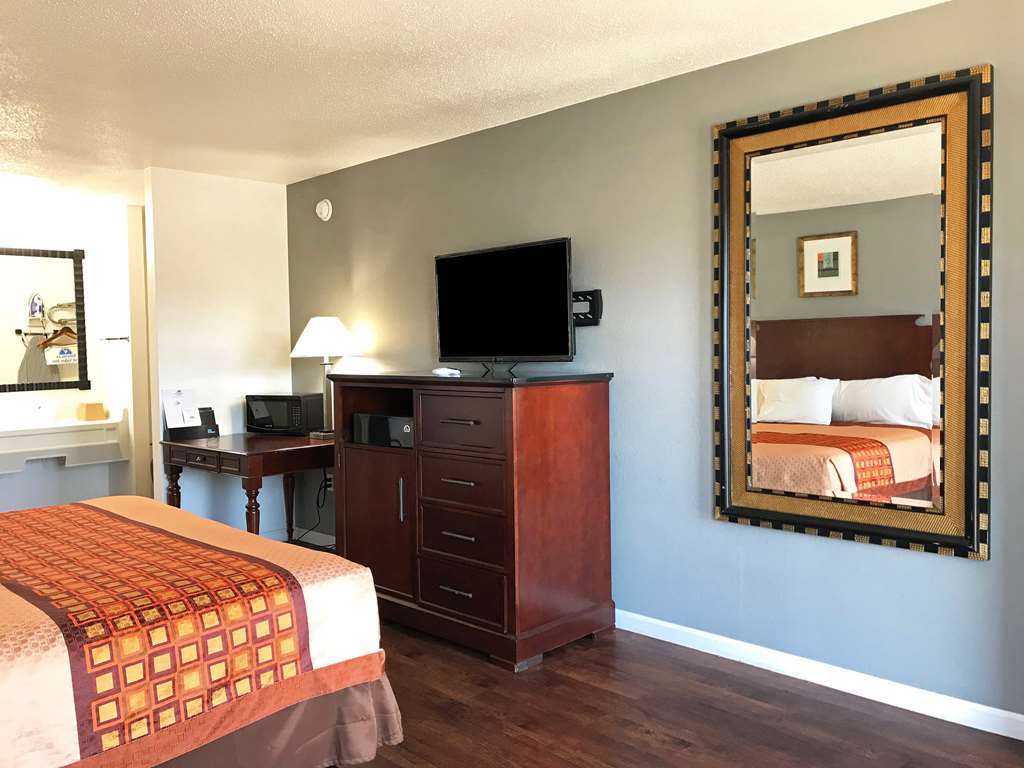 Americas Best Value Inn & Suites Russellville Pokoj fotografie